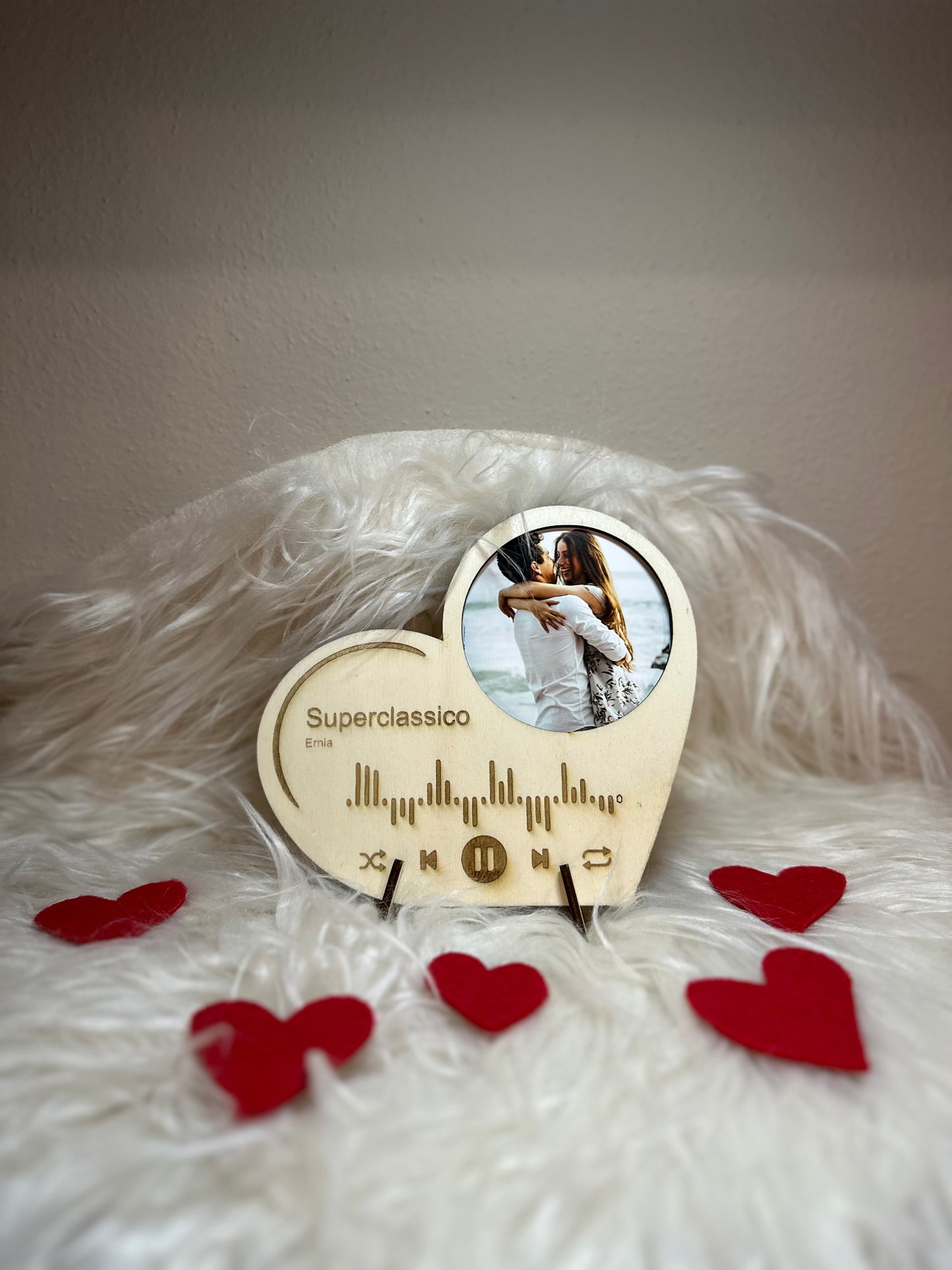 Targa a forma di cuore con foto e canzone